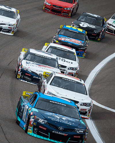 Arca Menard's series on track action.