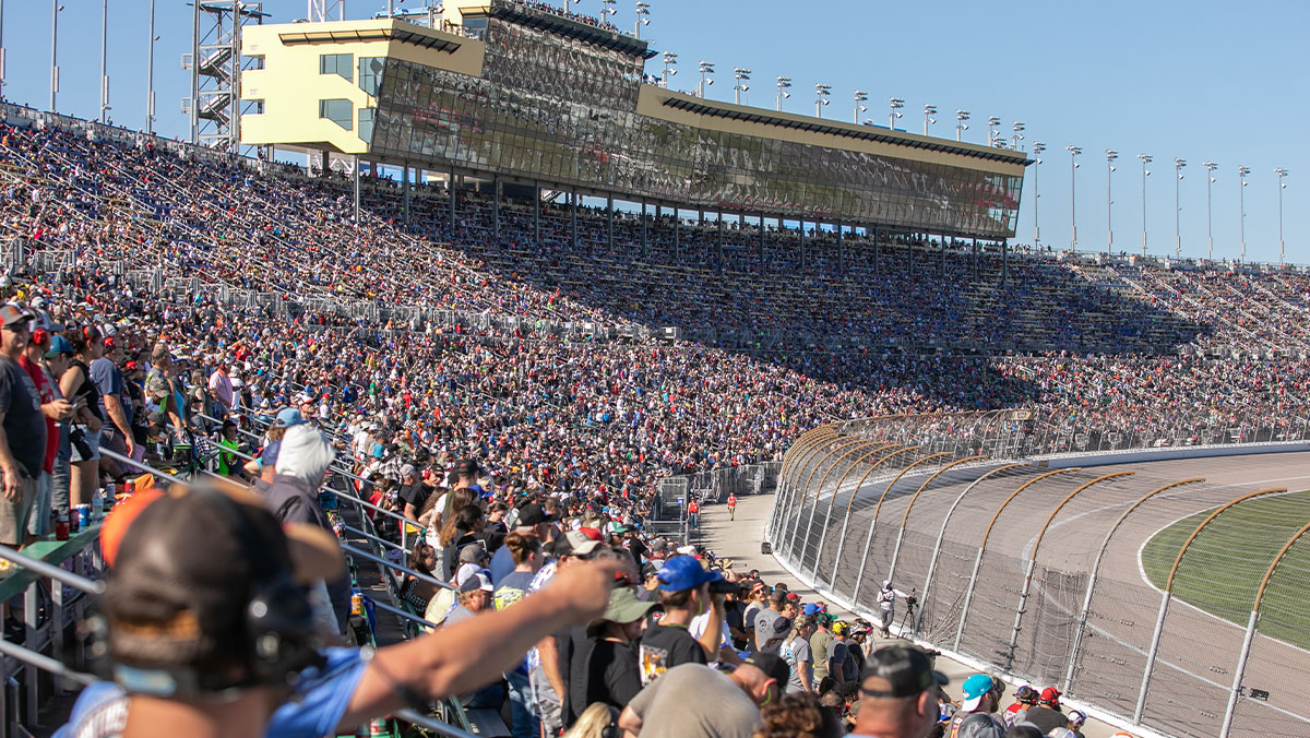 TRACKSIDE SUPREME PACKAGE image